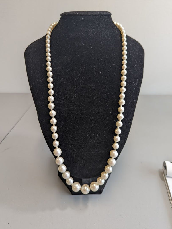 Pearl String Necklace