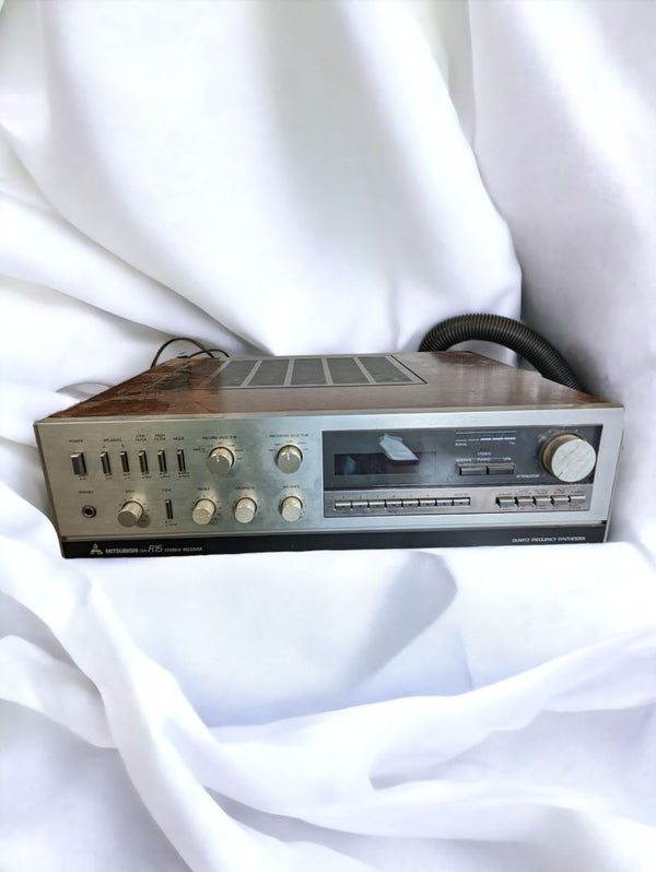 Mitsubishi DA-R15 AM/FM Stereo Receiver (1980) | Vintage Audio Excellence