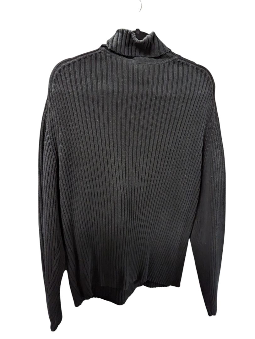 Black GAP Turtleneck Sweater