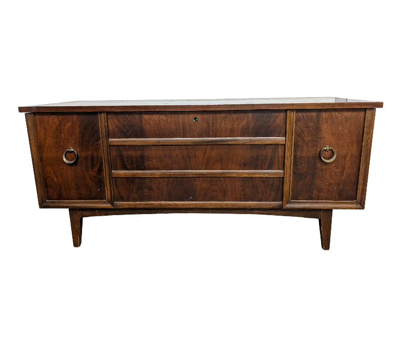 Vintage Lane Sweetheart Cedar Chest KW Consignment Inc.