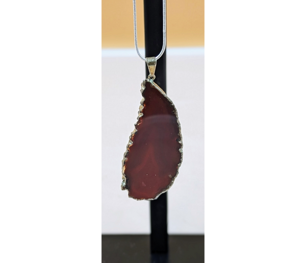 Agate Pendant with Necklace Jewelry KW Consignment Inc. 29.00
