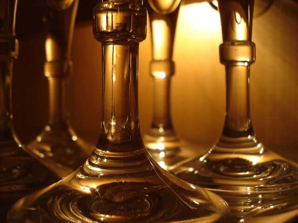 Porcelain & Glassware KW Consignment Inc.