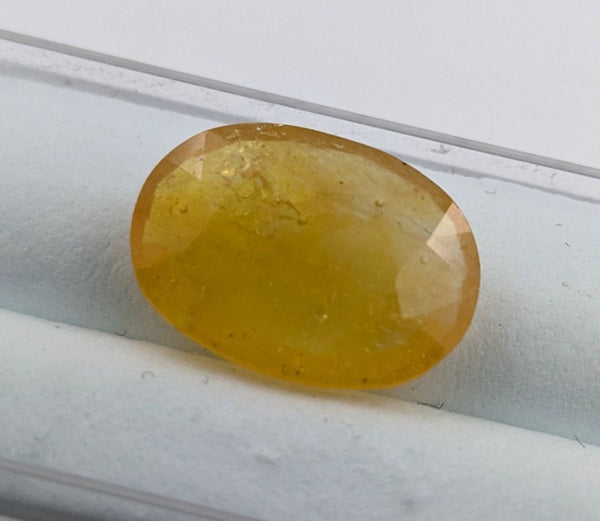 $8,934 Appraisal - 6.55 ct Cert. Yellow Sapphire gemstone