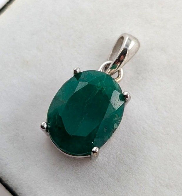 $13,732 Appraisal - 4 ct Cert. Silver Emerald gemstone Pendant