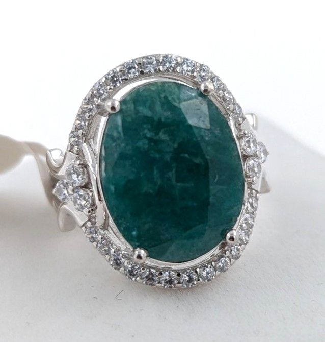 $14,143 Appraisal - 6 ct Cert. Silver Emerald gemstone Ring