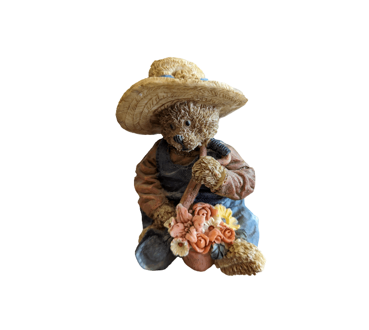 Bear with Hat + Shovel