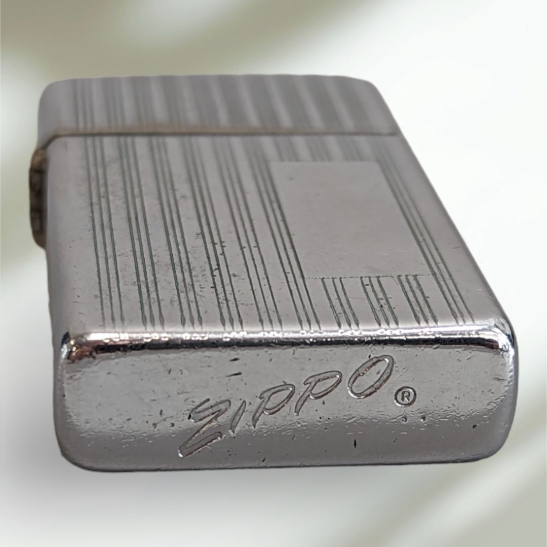Vintage (1955-1979) Slim Zippo Lighter