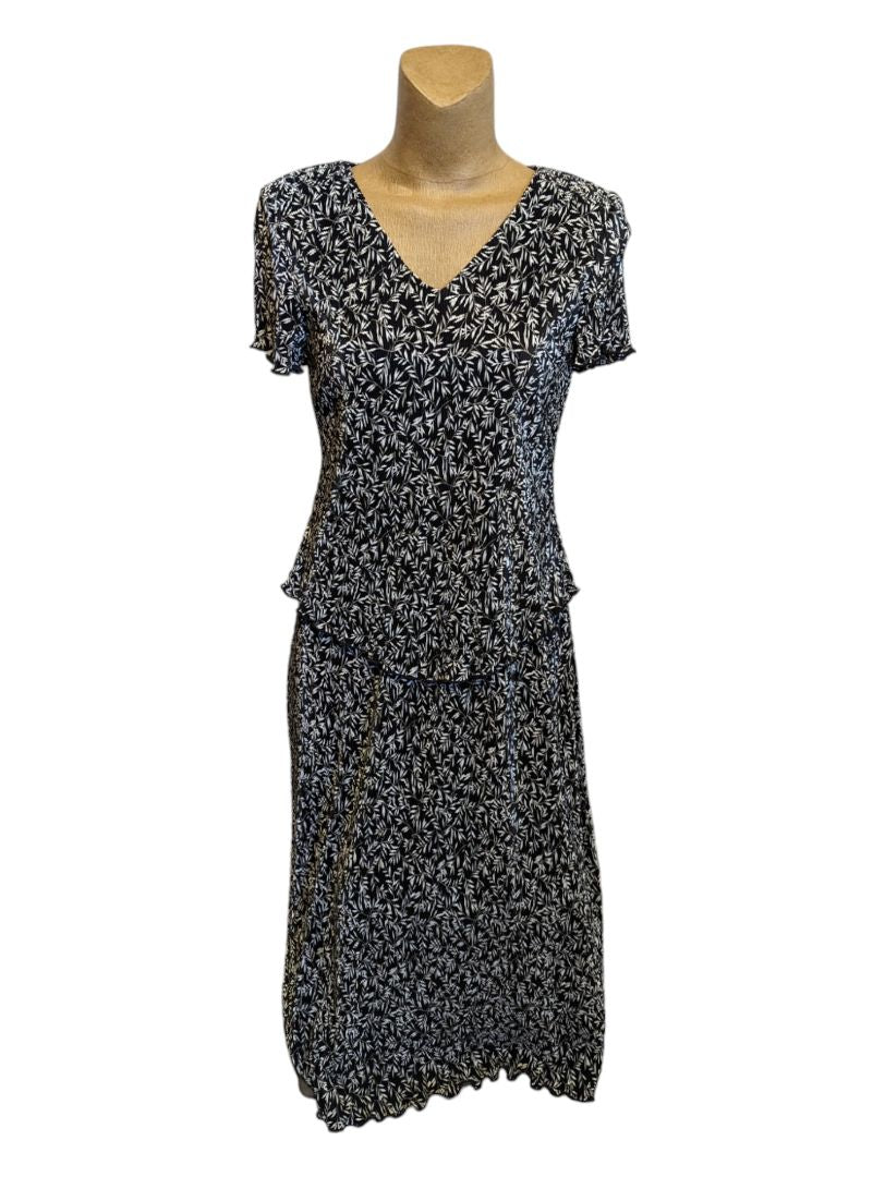 Connected Apparel Size 8 Dress
