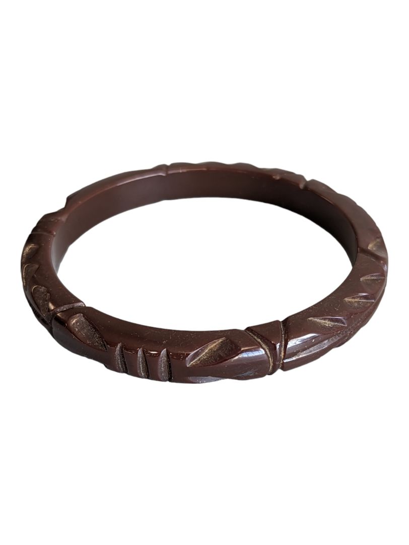 Vintage Carved Chocolate Bakelite Bangle Bracelet