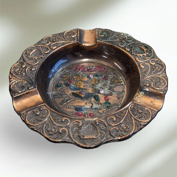 Vintage Souvenir Ashtray "Hawaii"