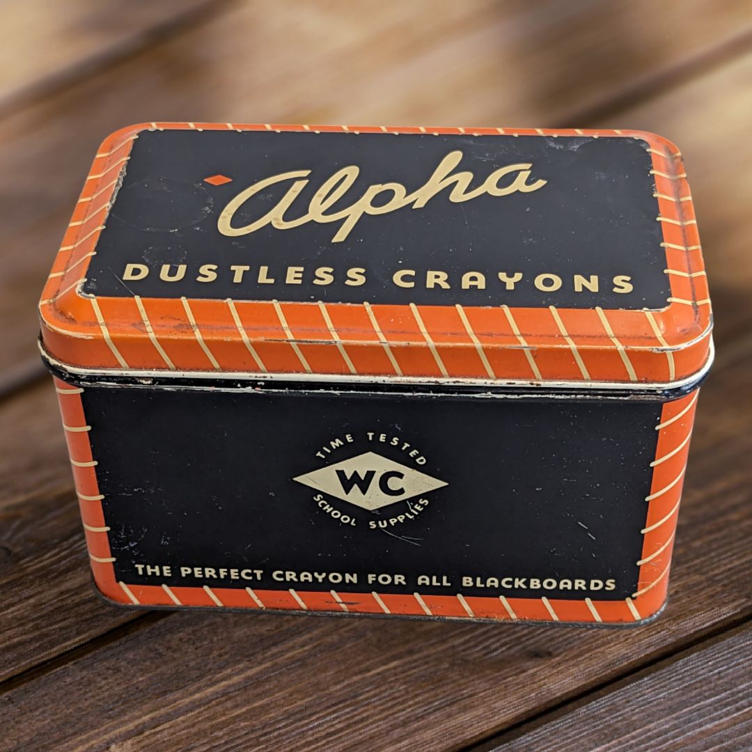 Alpha Dustless Crayons Tin, Nice Design and Colours