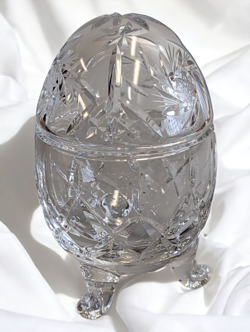Clear  Crystal Egg