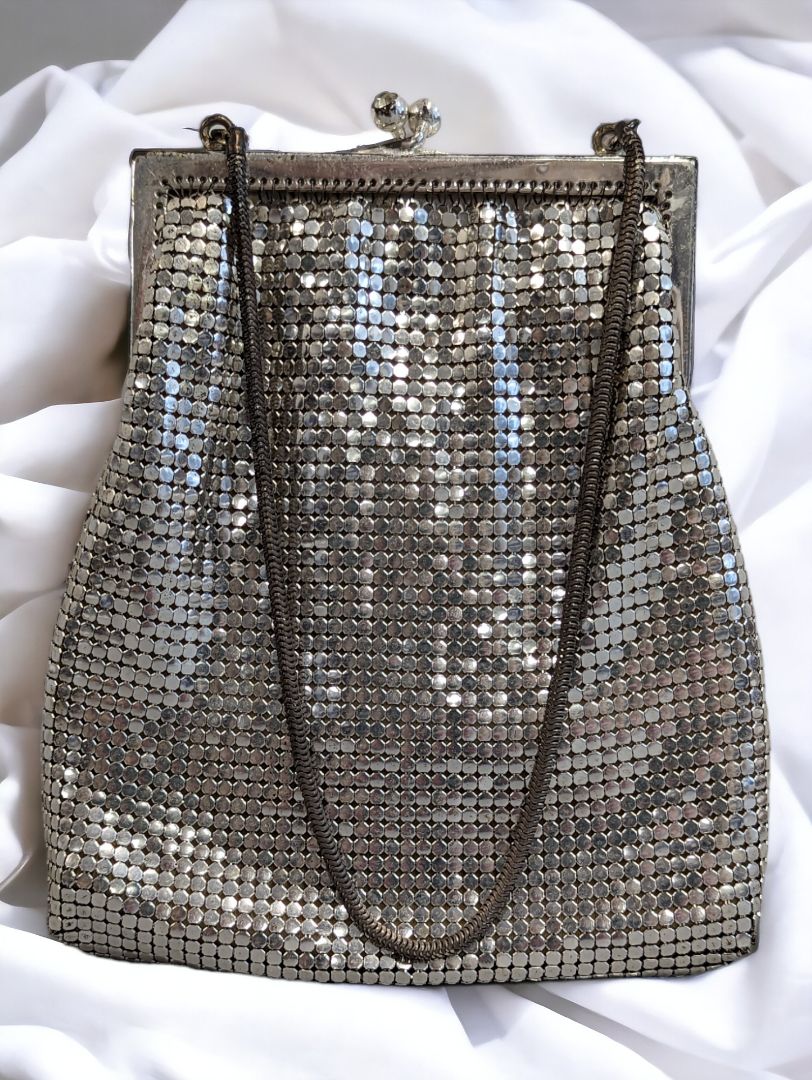 Vintage Silver Tone Purse
