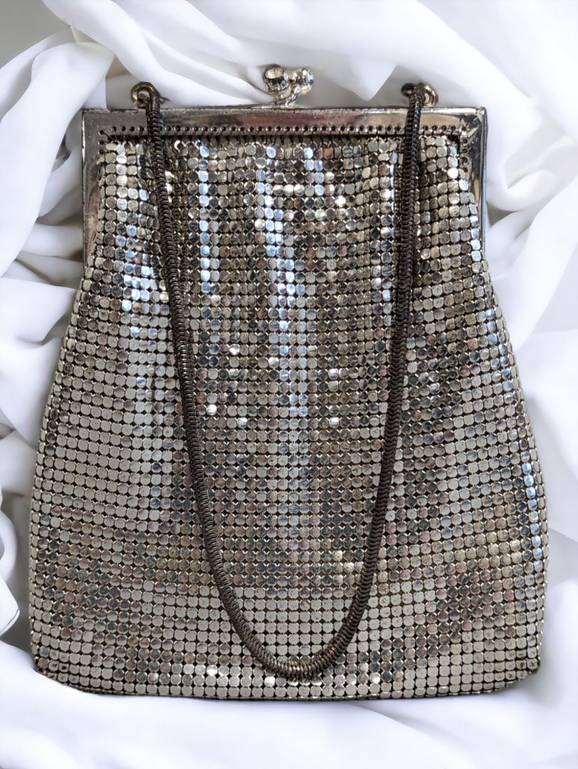 Vintage Silver Tone Purse