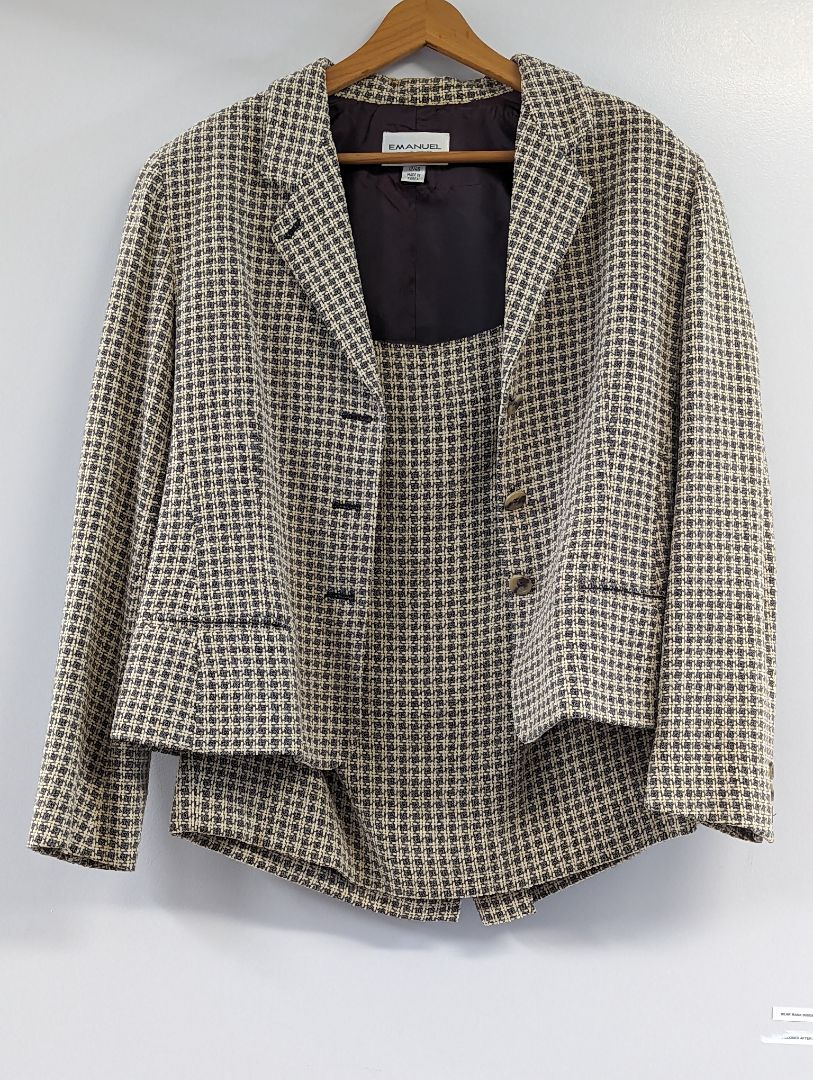 Emanuel Ungard Size 12 Skirt/Blazer set