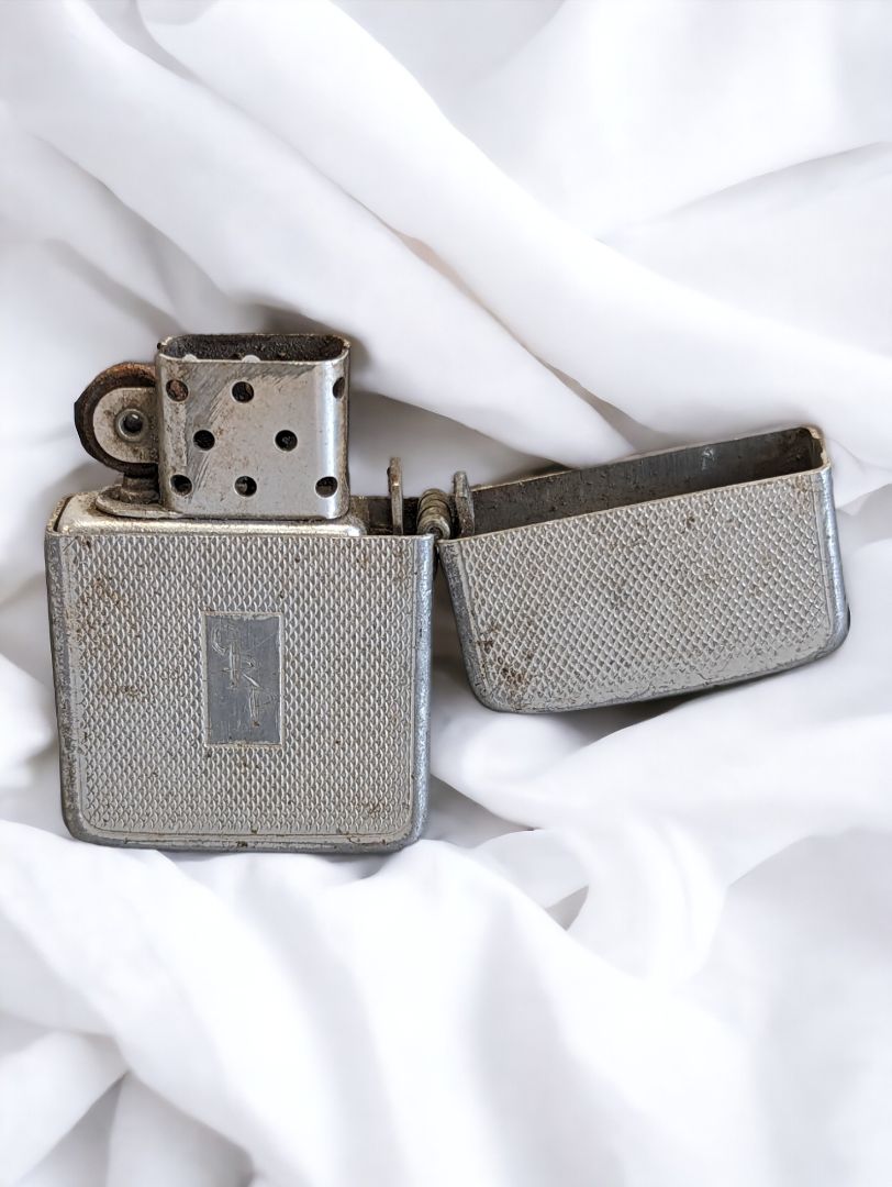 Silver  Vintage 