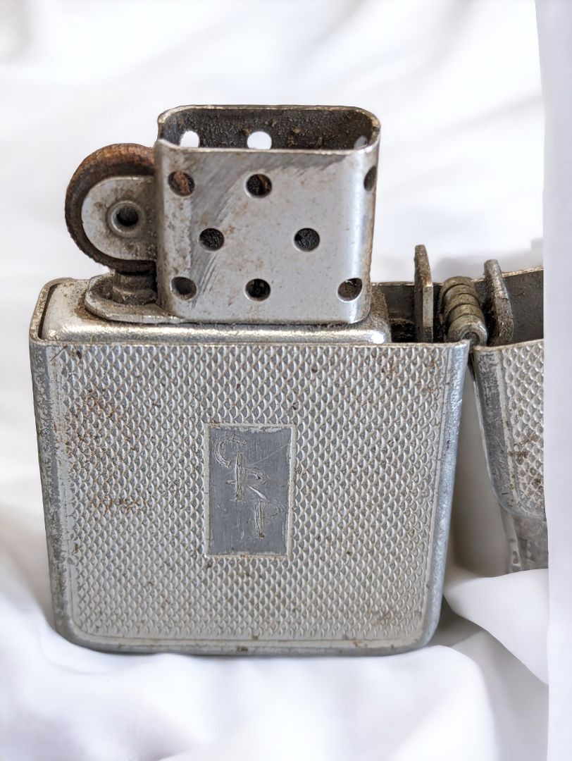 Silver  Vintage 