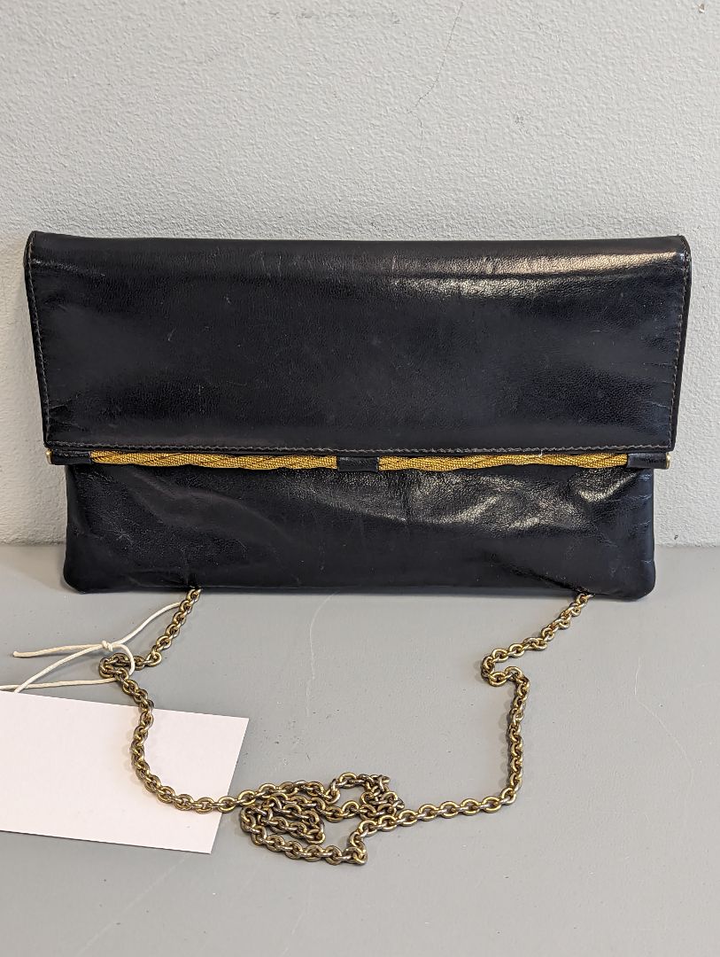 Black & Gold Shoulder Bag W Chain Strap