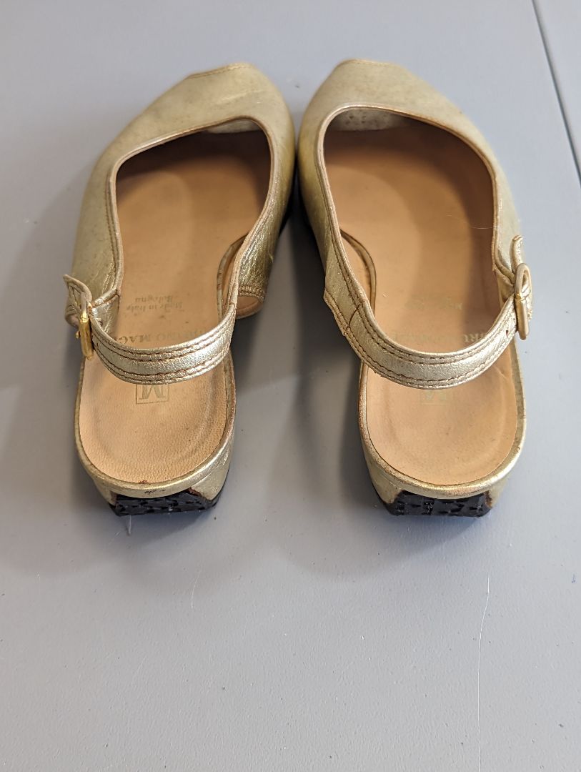Bruno Magli Gold Sandals (7)