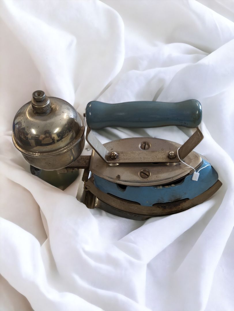 Vintage Antique Coleman Iron