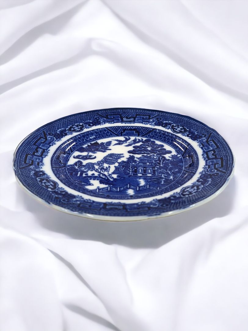 Vintage Allertons Blue Willow Plate