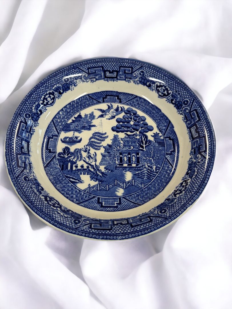 Vintage Allertons Blue Willow Plate