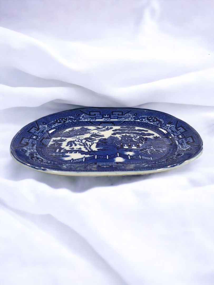 Vintage Allertons Blue Willow Plate
