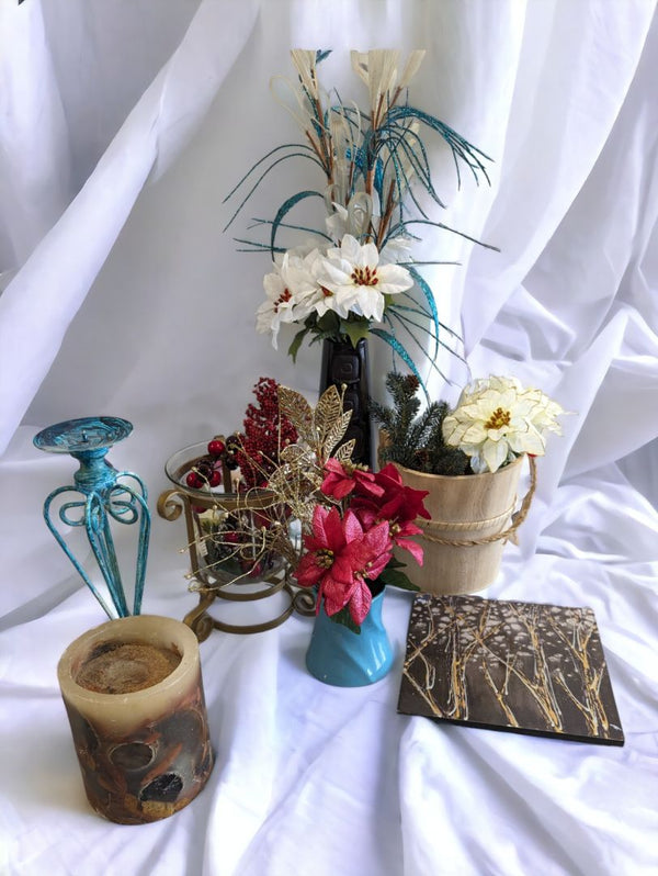 Lot of 8 Decoration Items