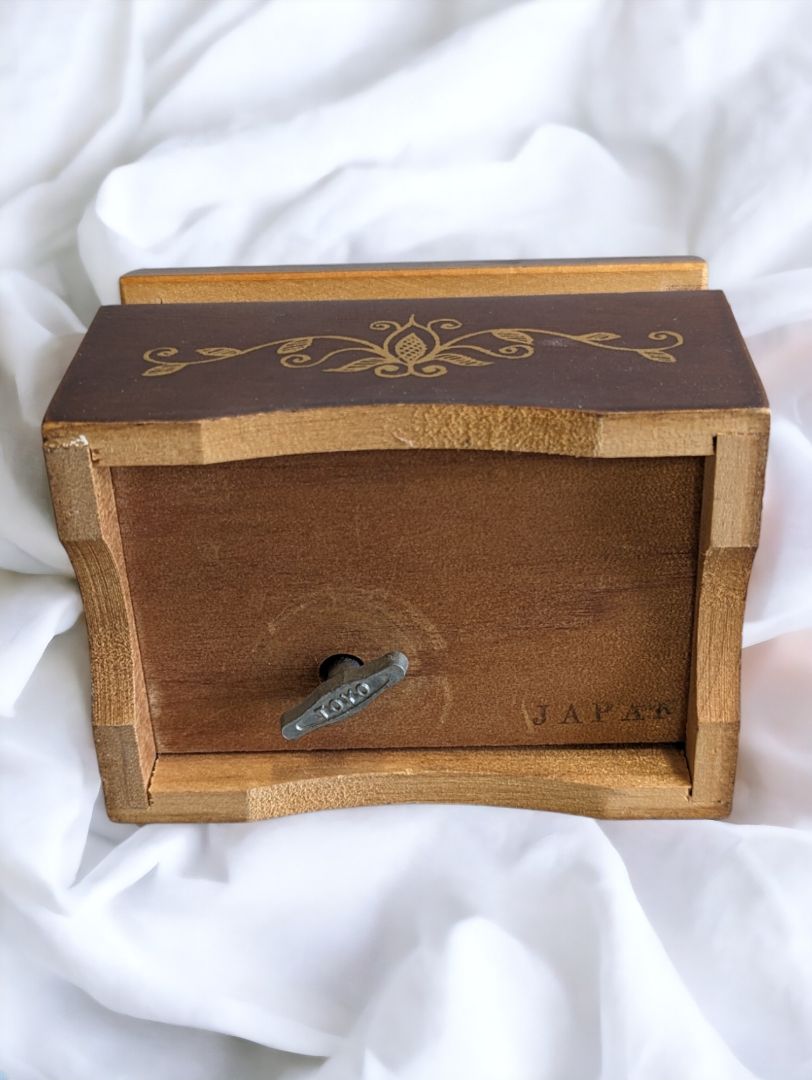 Vintage Francois Boucher Japan Music Box