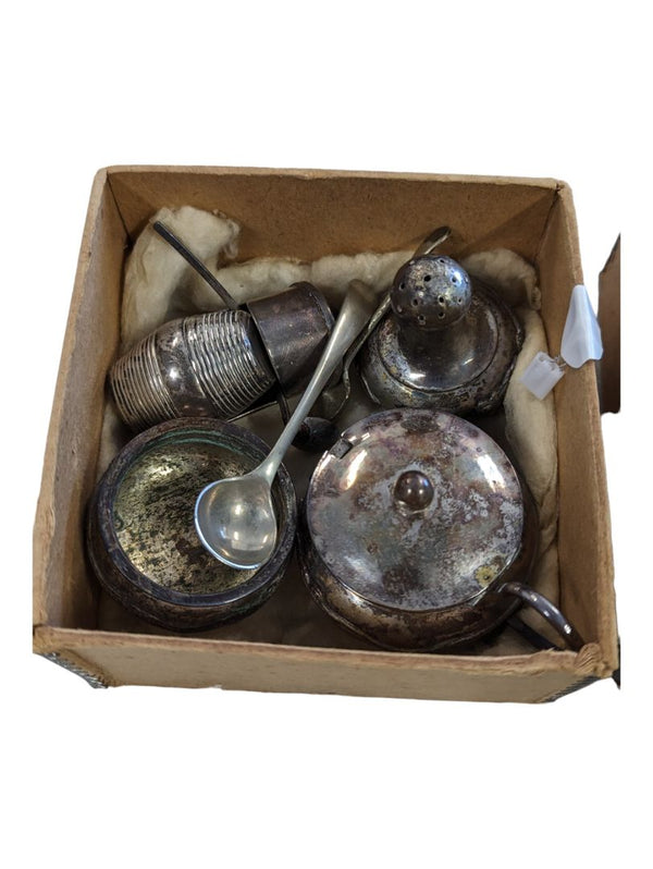 Vintage Collection of 8 Silverware Items