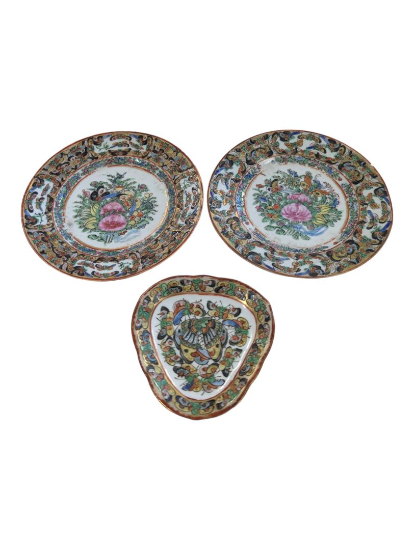 Chinese Famille Rose Butterfly Plates