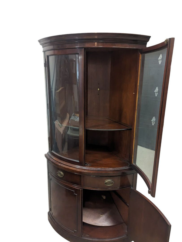 Vintage Mahogany Bow Front Corner Cabinet/Drexel Travis Court