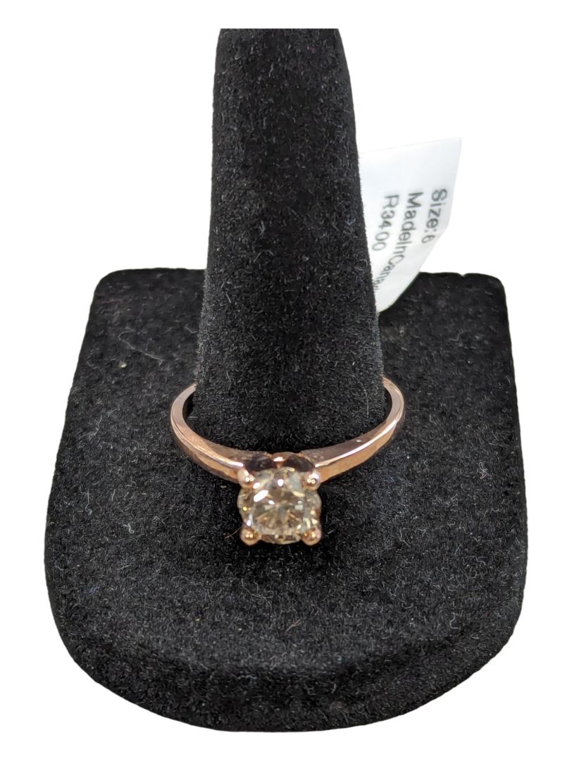 10K Rose Gold Diamond Ring