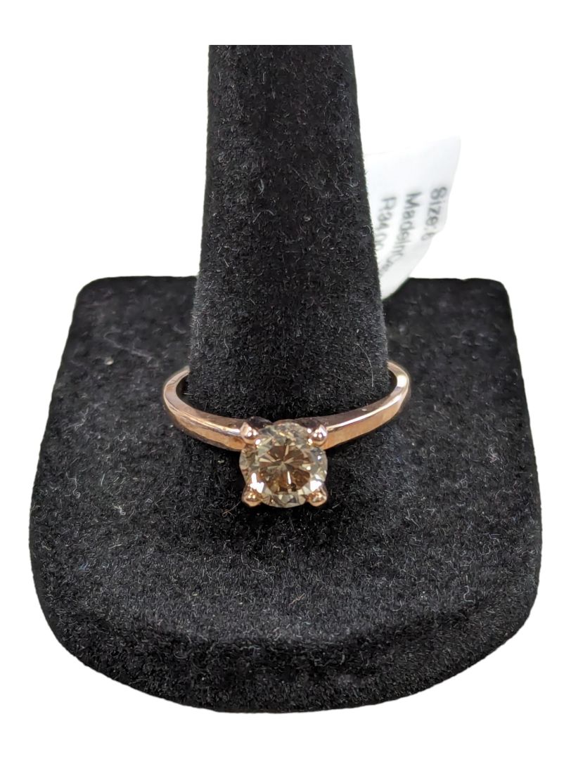 10K Rose Gold Diamond Ring