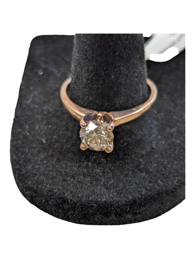 10K Rose Gold Diamond Ring