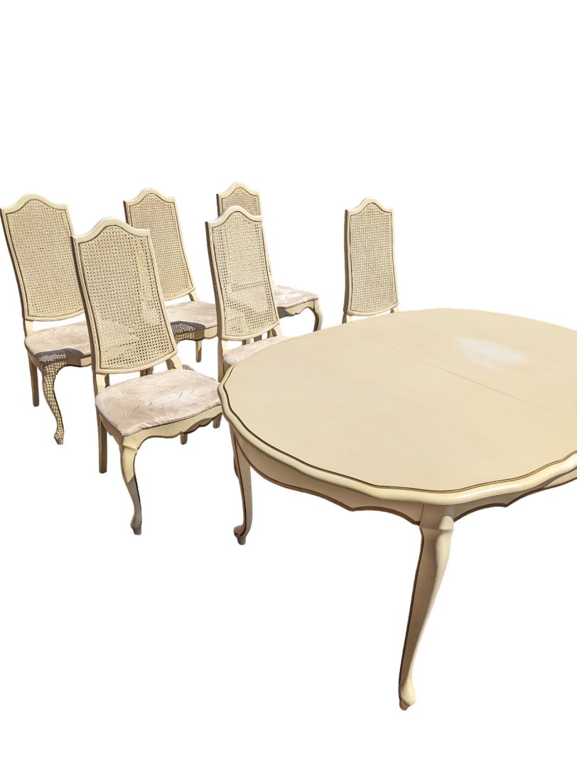6 Seater Dining Set w 2 Leaves