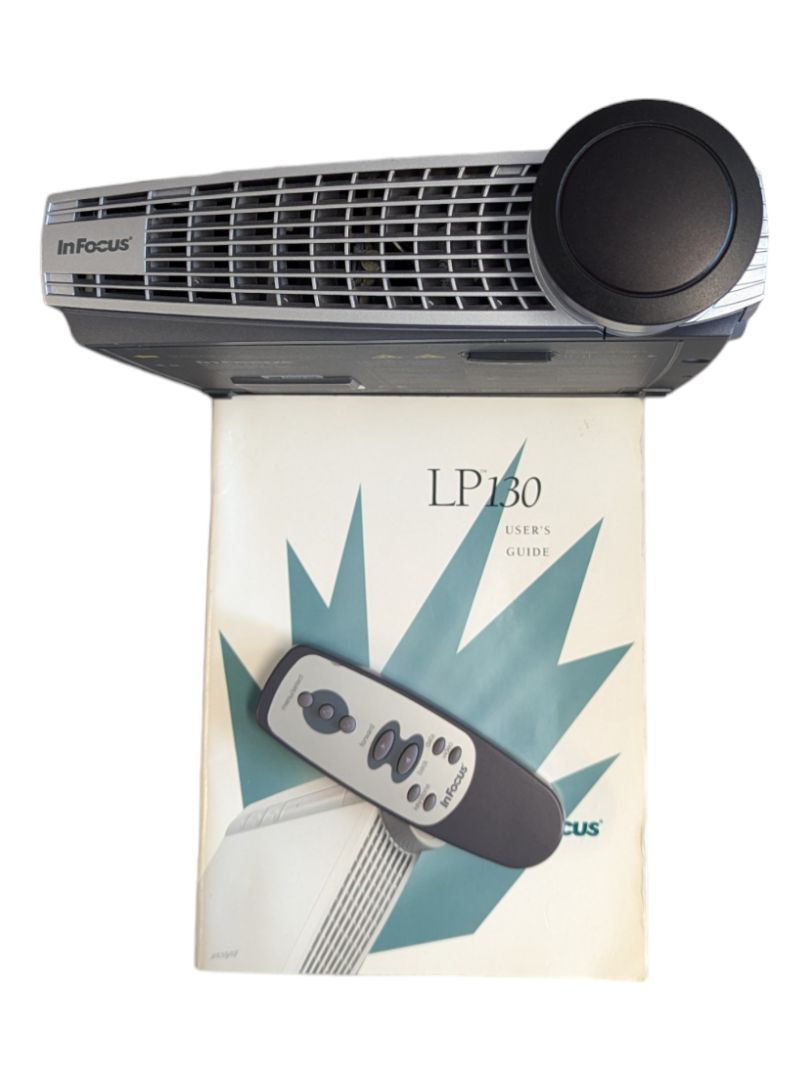 InFocus LP130 DLP Projector Plus Bag