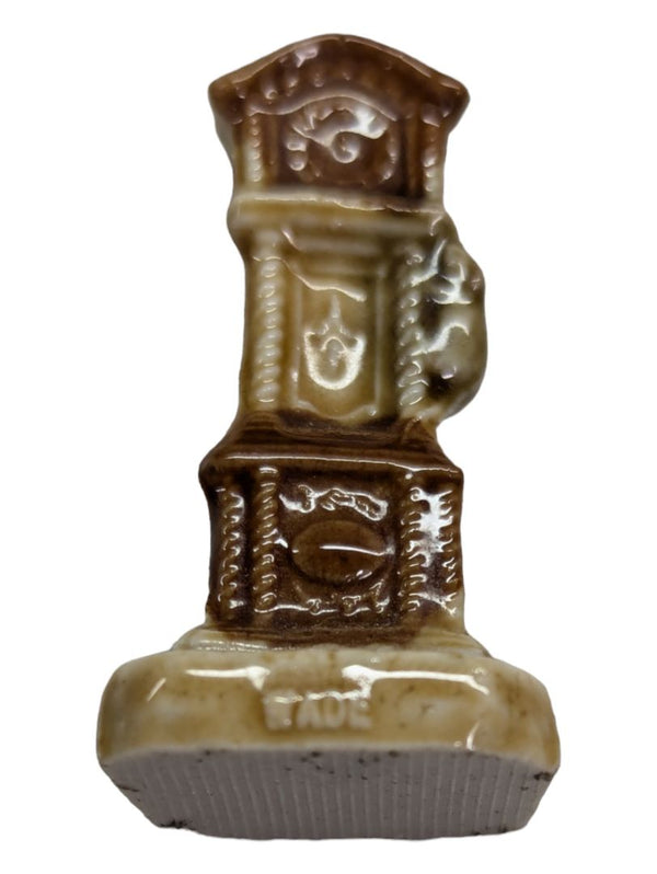 Wade "Hickory Dickory Clock" Red Rose Figurine