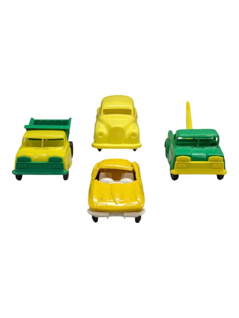 4 Various Plastic Toys