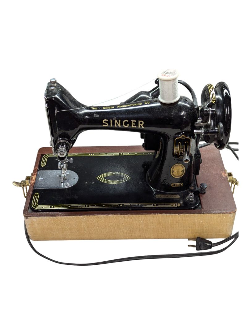 Vintage 1956 Singer Sewing Machine Model 99K