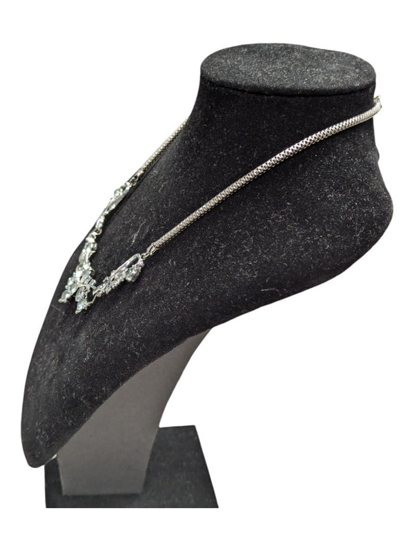 Vintage Necklace Silver Tone w/ Leaves & Gemstones