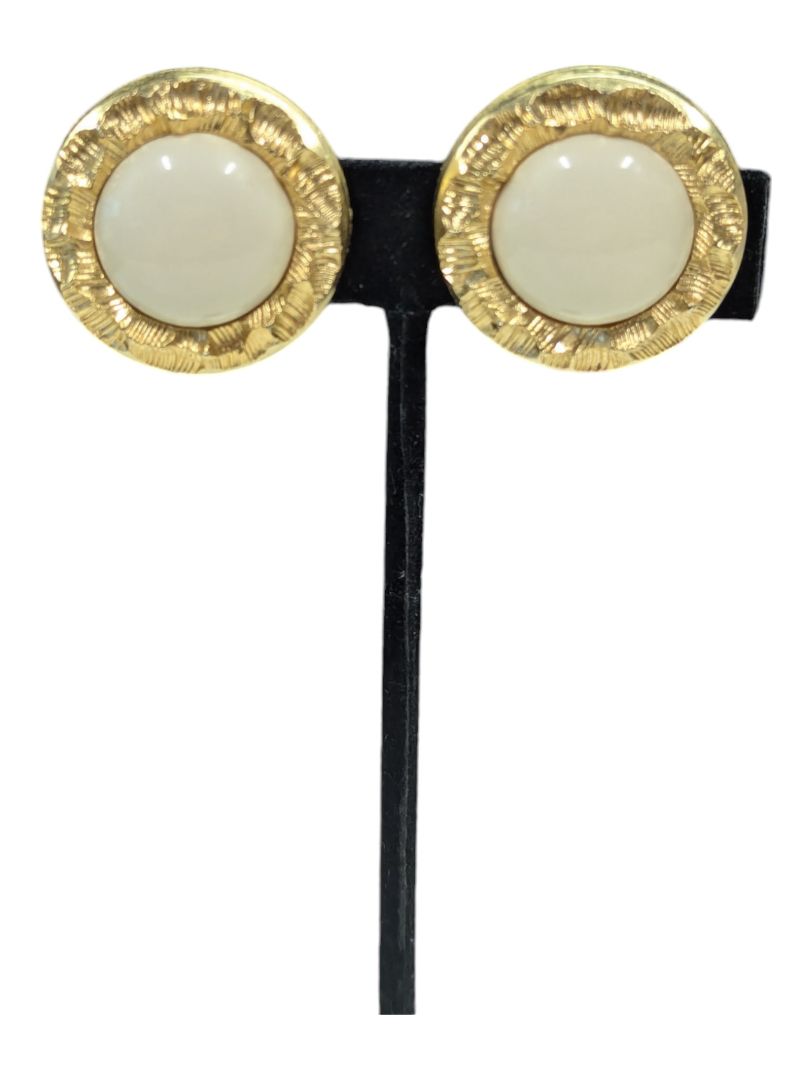 White & Gold Necklace & Ear Clips