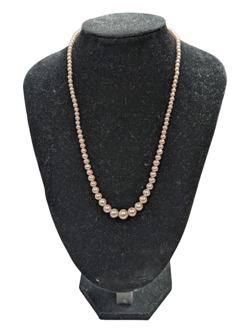 Vintage Pearl Necklace 44 CM
