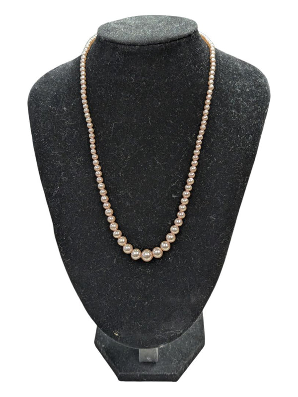 Vintage Pearl Necklace 44 CM