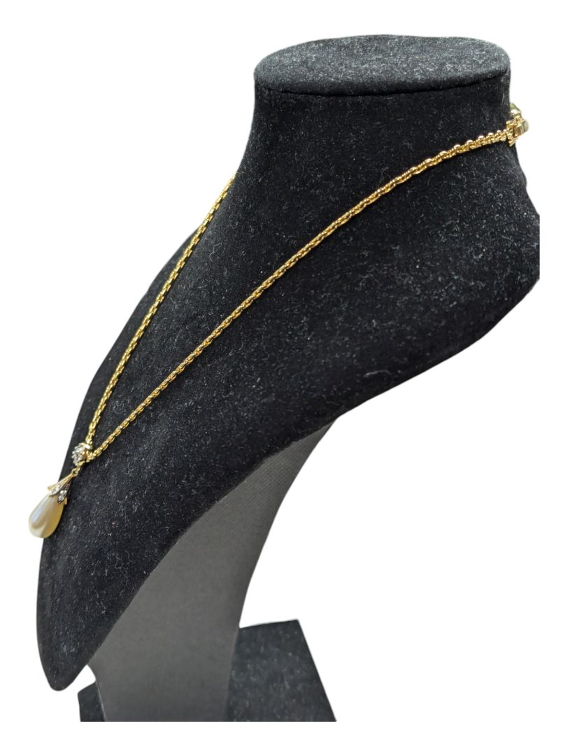 Vintage Nina Ricci Tear Drop Pearl Gold tone Necklace