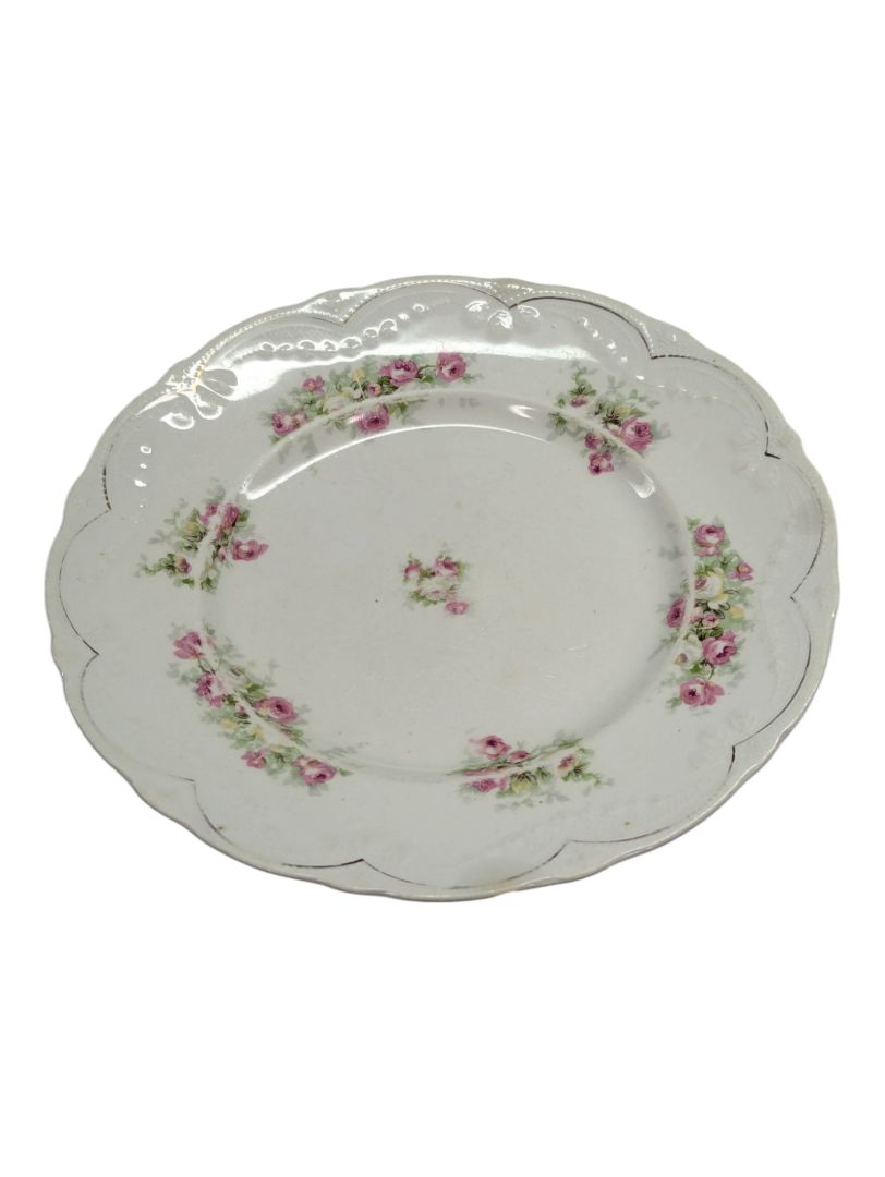 Lot of Assorted Plates (6)
