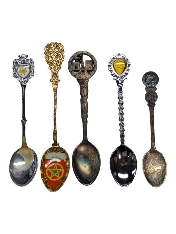 Vintage Lot of 10 Collector Spoons -8