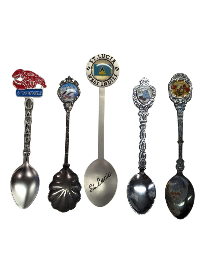Vintage Lot of 10 Collector Spoons -8