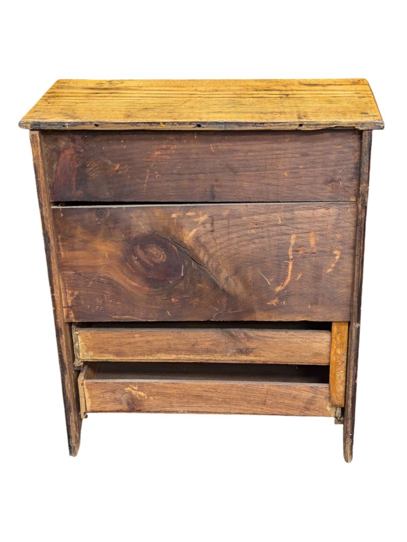 Vintage Small Jewelry Chest