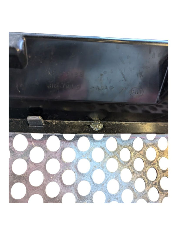 GMC YUKON DENALI CHROME HONEYCOMB GRILLE